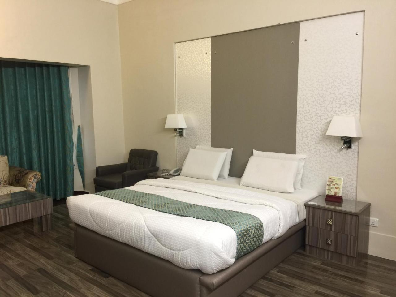 Star Guest House Karaczi Zewnętrze zdjęcie